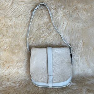 INNUE made in Italy  genuine Leather Cream Crossbody Bag